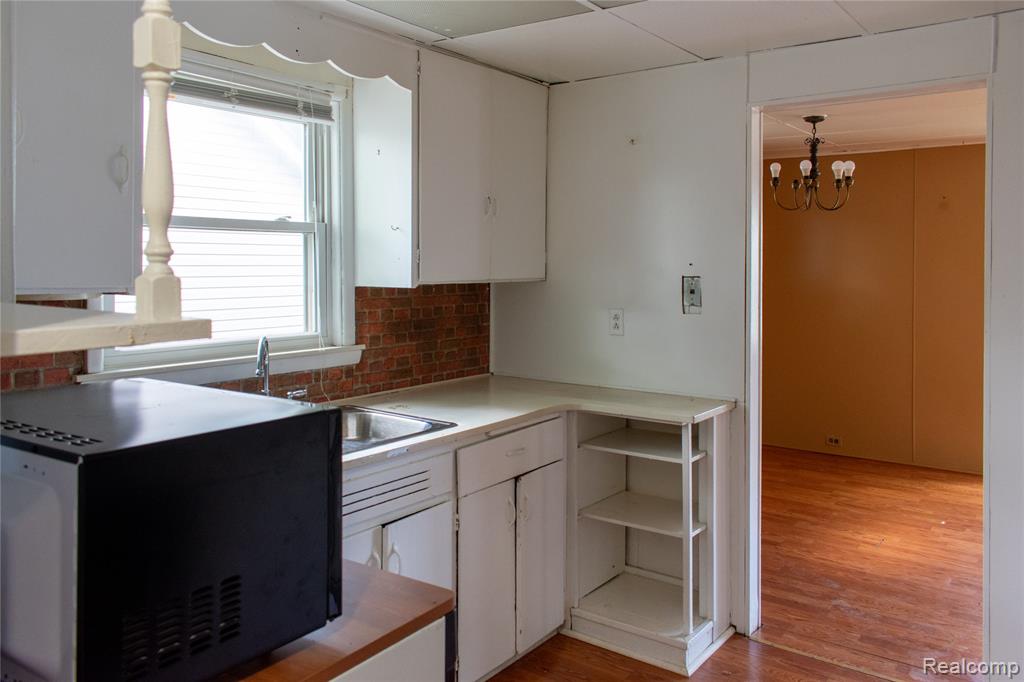 26536 Dartmouth Street, Madison Heights, MI 48071 — Photo 11