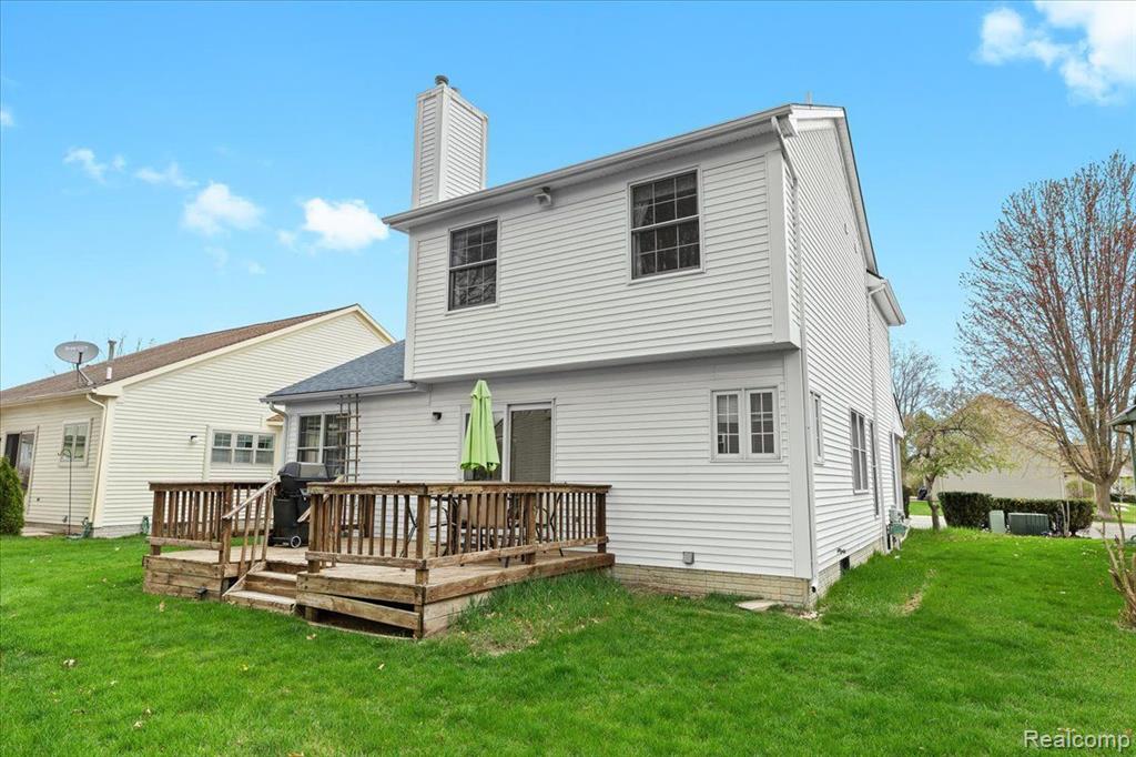 514 MILL POND Drive, Fenton, MI 48430 — Photo 29