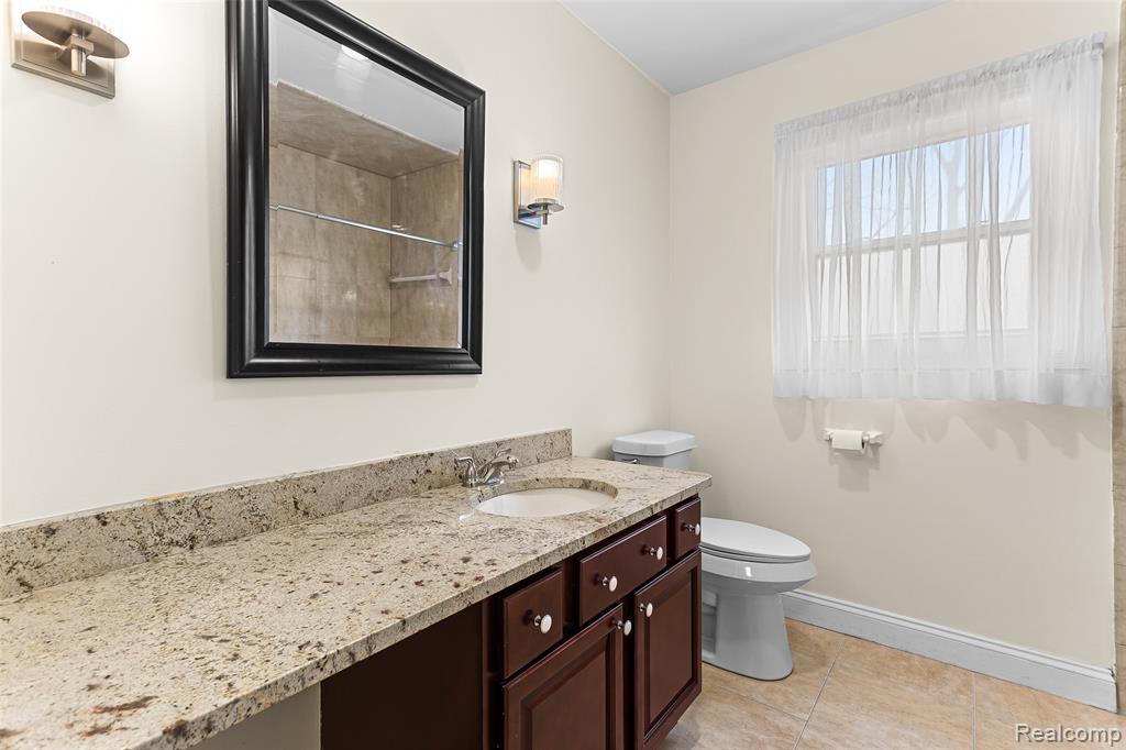 800 Ravine Terrace Drive, Rochester Hills, MI 48307 — Photo 19