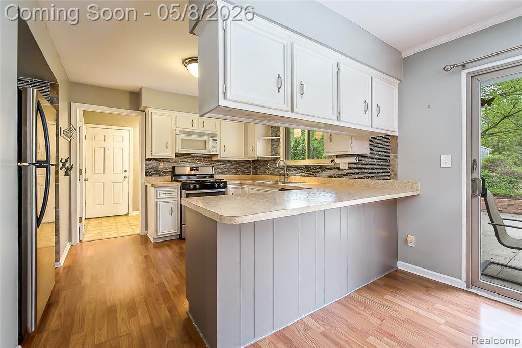7584 Brookview Court, Brighton, MI 48116 — Photo 15