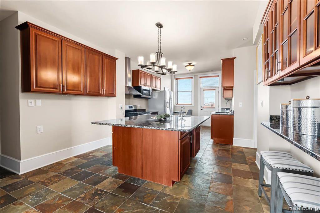 2900 E JEFFERSON Avenue S, 60-B8, Detroit, MI 48207 — Photo 15