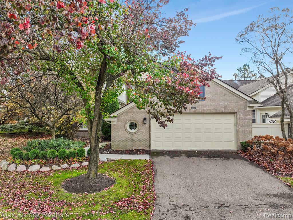 7248 SIMSBURY Drive, West Bloomfield, MI — Photo 4