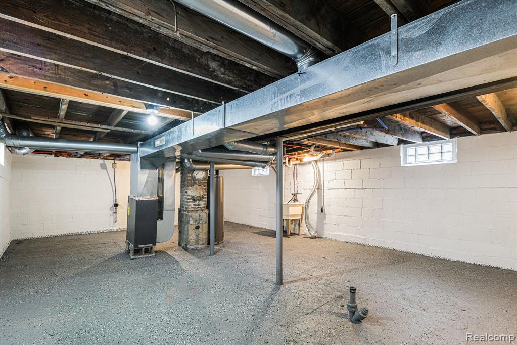 40 W Strathmore Avenue, Pontiac, MI 48340 — Photo 13