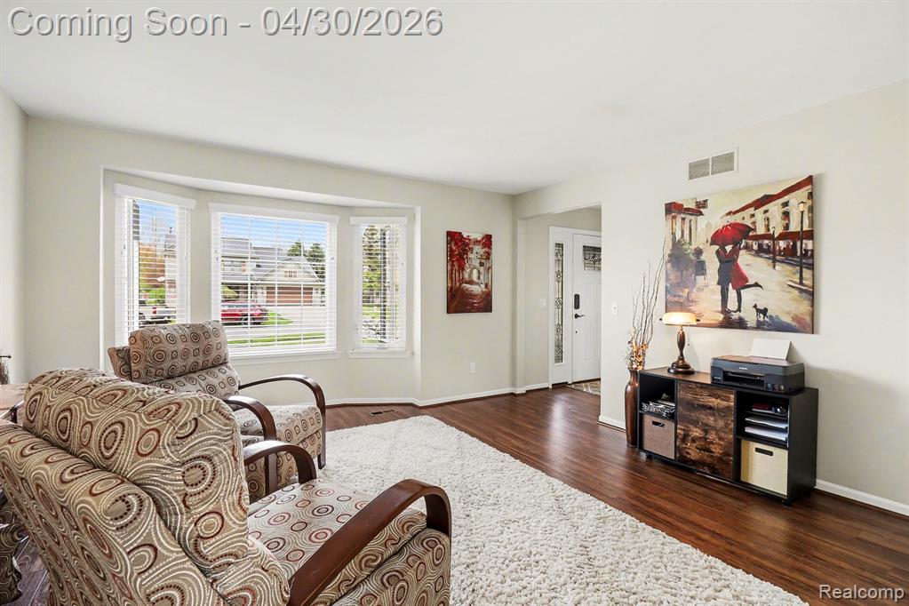 6883 Essex Court, Waterford, MI 48327 — Photo 5