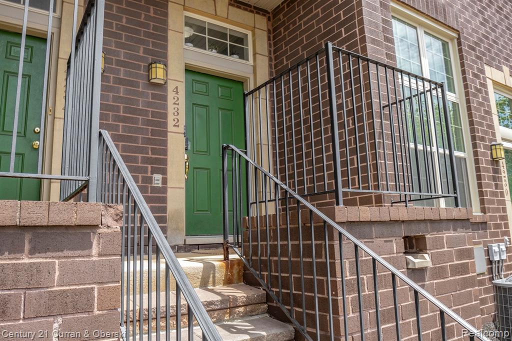 4232 MAPLE Street, Dearborn, MI 48126 — Photo 2