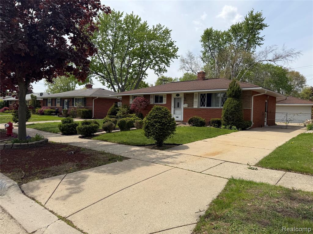 9001 Shannon Drive, Sterling Heights, MI 48314 — Photo 3