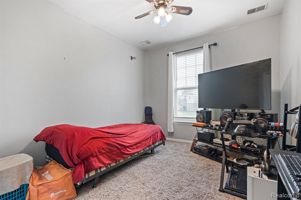 10086 RIDGE RUN Street, 36, Howell, MI 48855 — Photo 17