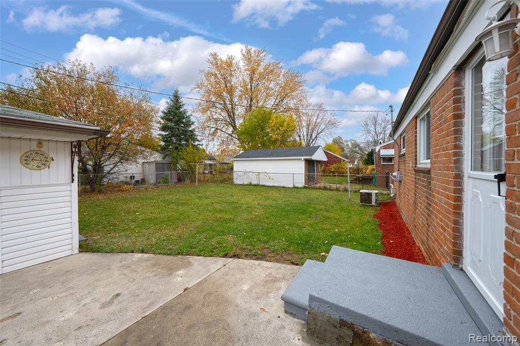 5061 Buchanan Avenue, Warren, MI 48092 — Photo 25