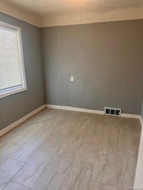 16224 Lamphere Street - Photo 5