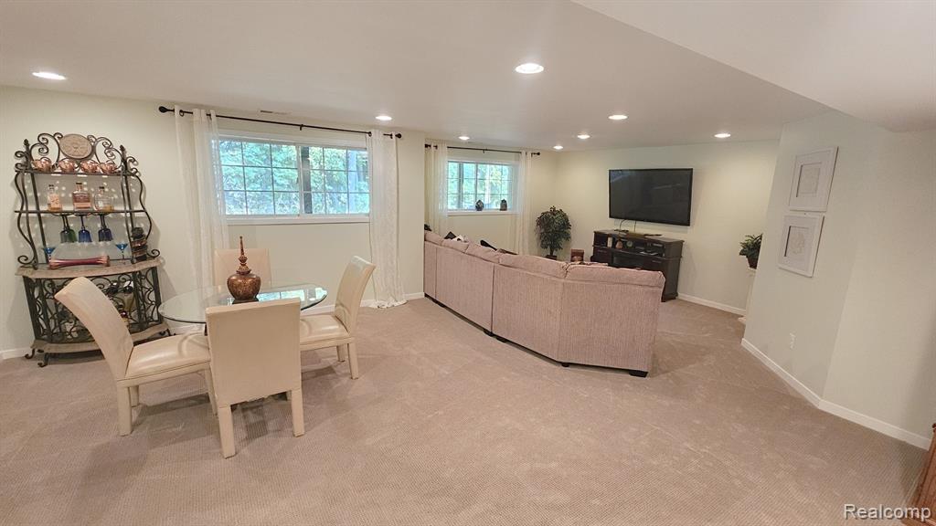41778 WEBSTER Court, Novi, MI 48377 — Photo 34