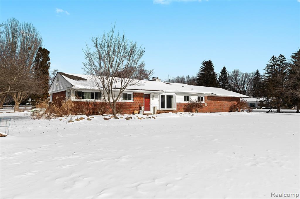 7275 Merrybrook, West Bloomfield, MI — Photo 2