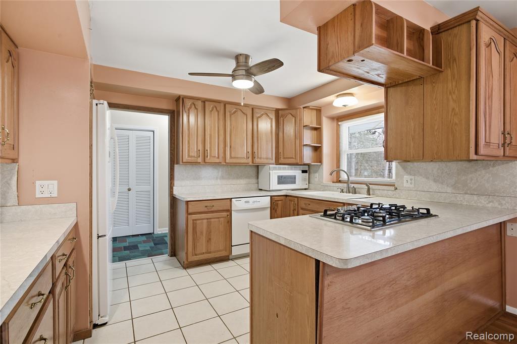 29256 Utley Road, Farmington, MI 48334 — Photo 19