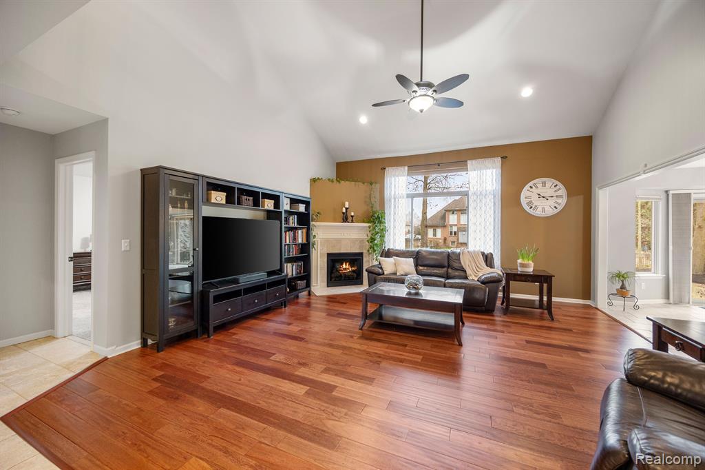 54652 White Spruce Lane, Shelby Twp, MI 48315 — Photo 12