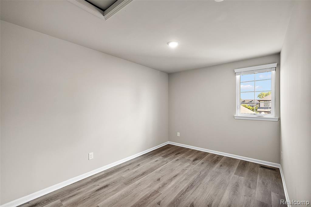 51428 Marlin Drive, Chesterfield, MI — Photo 38