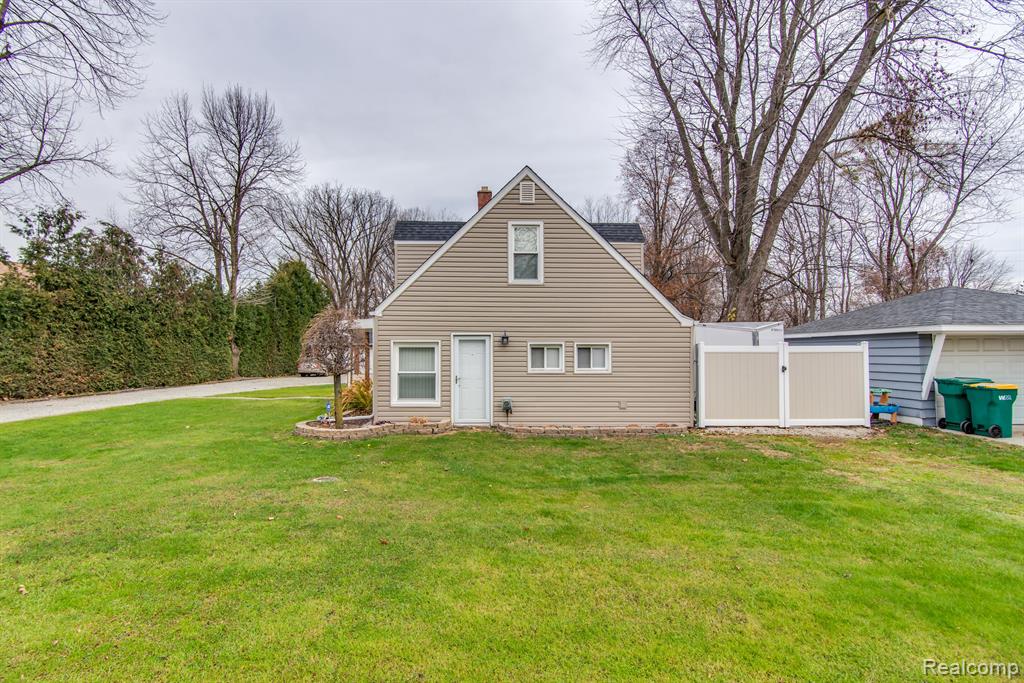 44850 ECORSE Road, Belleville, MI 48111 — Photo 28