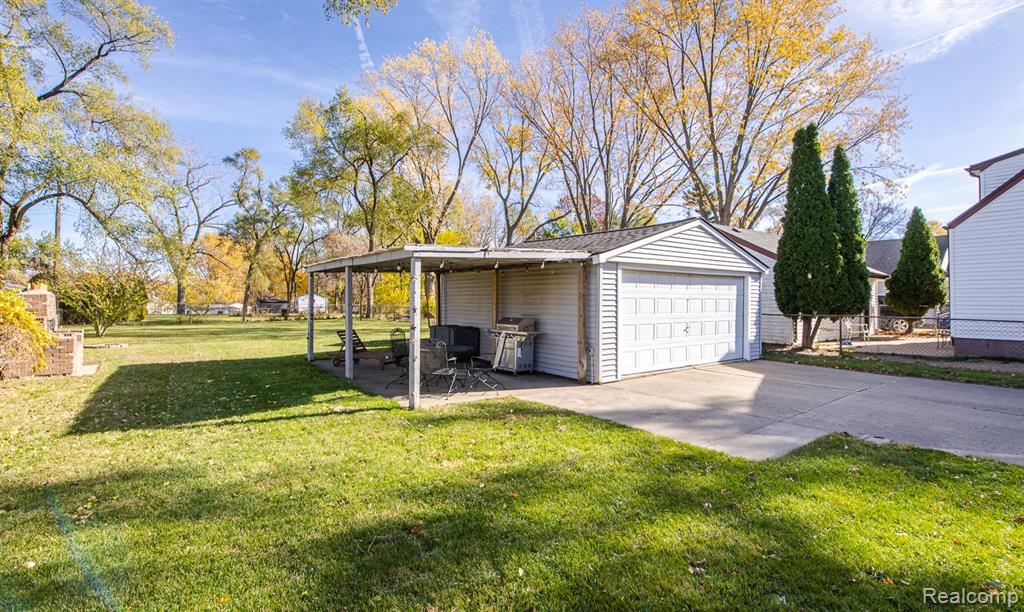 44084 Utica Road, Utica, MI 48317 — Photo 38