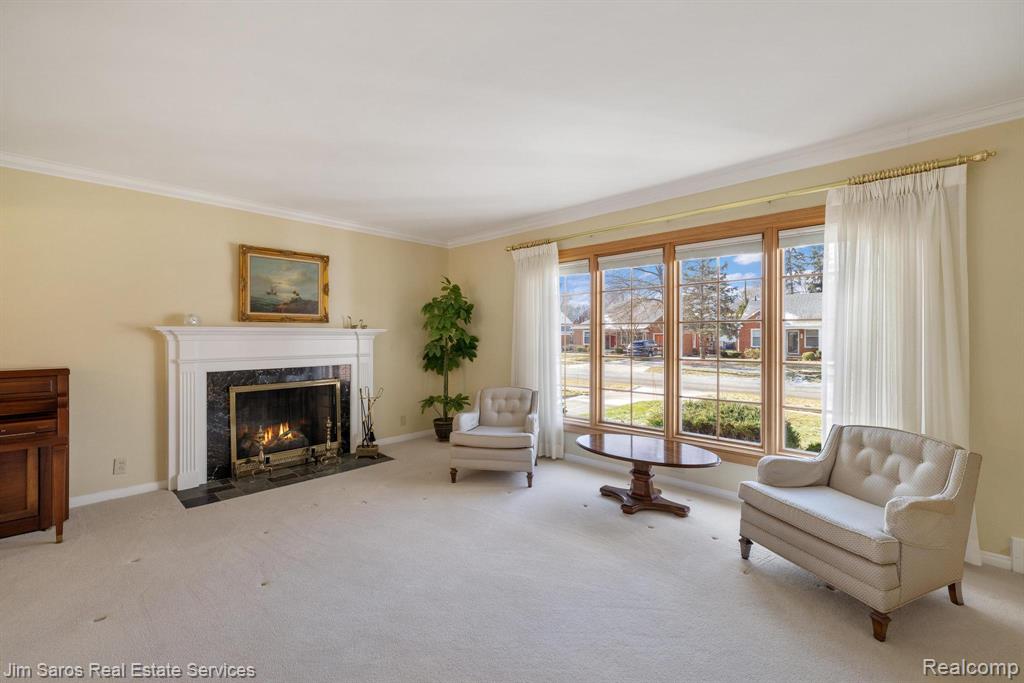 1210 Fairholme Road, Grosse Pointe Woods, MI 48236 — Photo 5