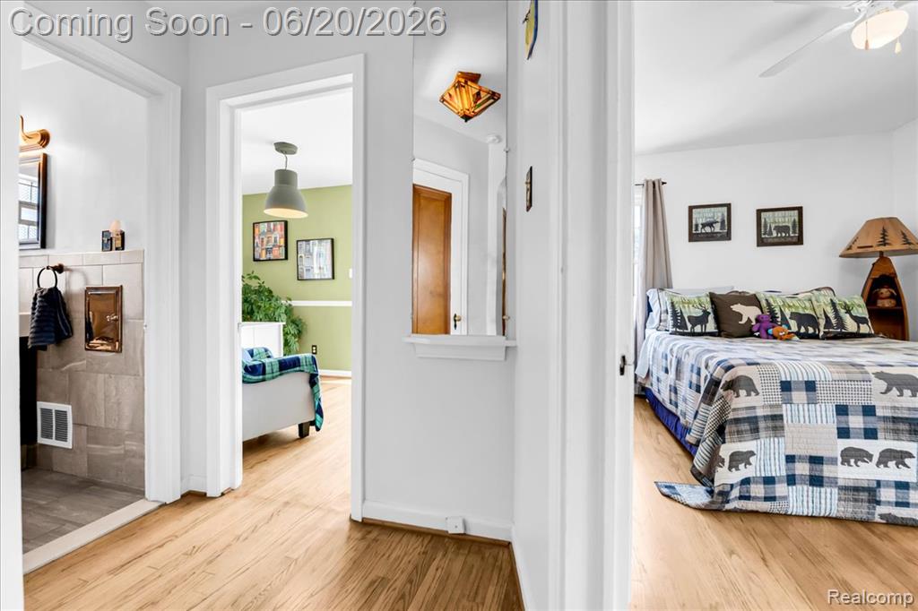 1009 Harvard Road, Berkley, MI 48072 — Photo 12