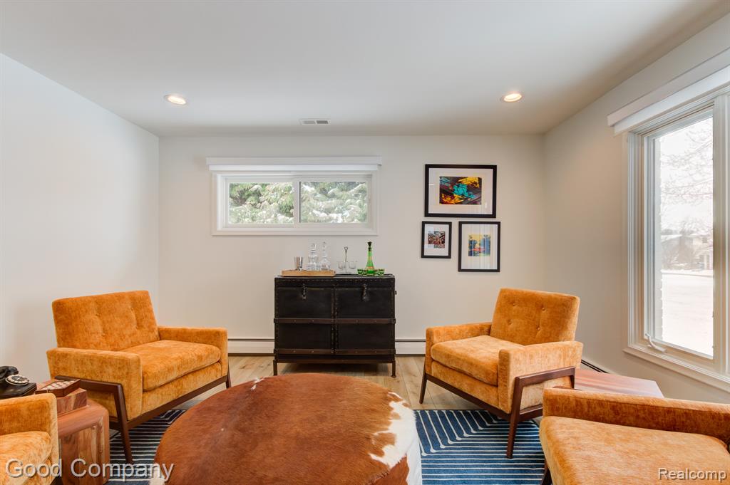 805 N Pemberton Road, Bloomfield Hills, MI 48302 — Photo 8