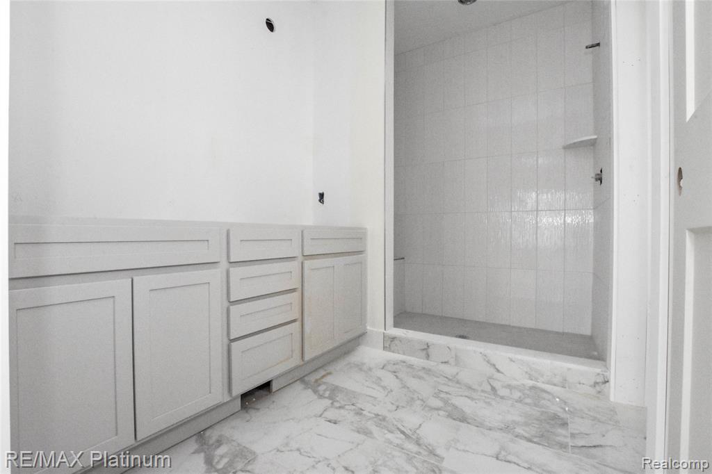 4570 Stillmeadow, Howell, MI 48843 — Photo 14