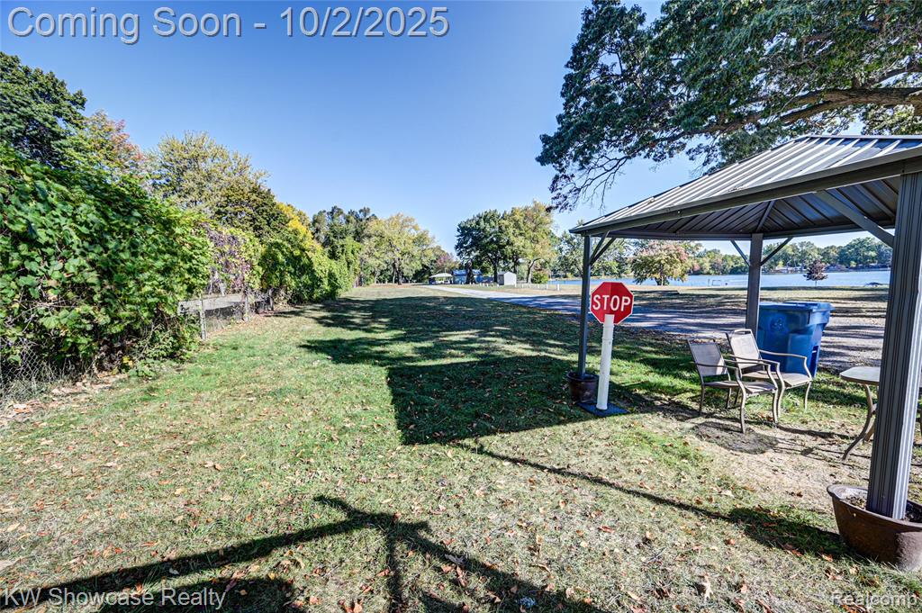 5596 Eldridge Drive, Waterford, MI 48327 — Photo 46