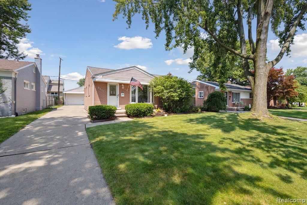 8211 TERRI Drive, Westland, MI — Photo 2