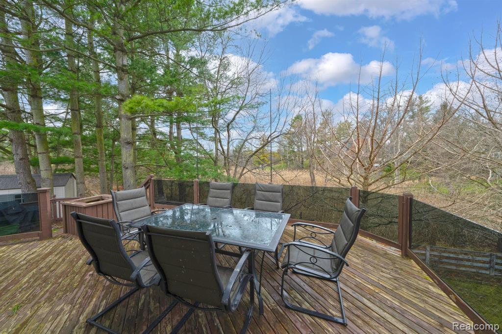 950 Hidden Valley Drive, Lake Orion, MI 48362 — Photo 58