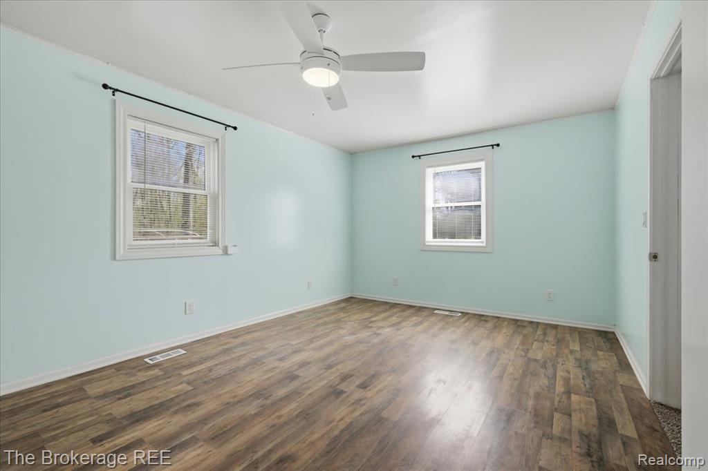 8254 Nichols Road, Gaines Vlg, MI 48436 — Photo 32