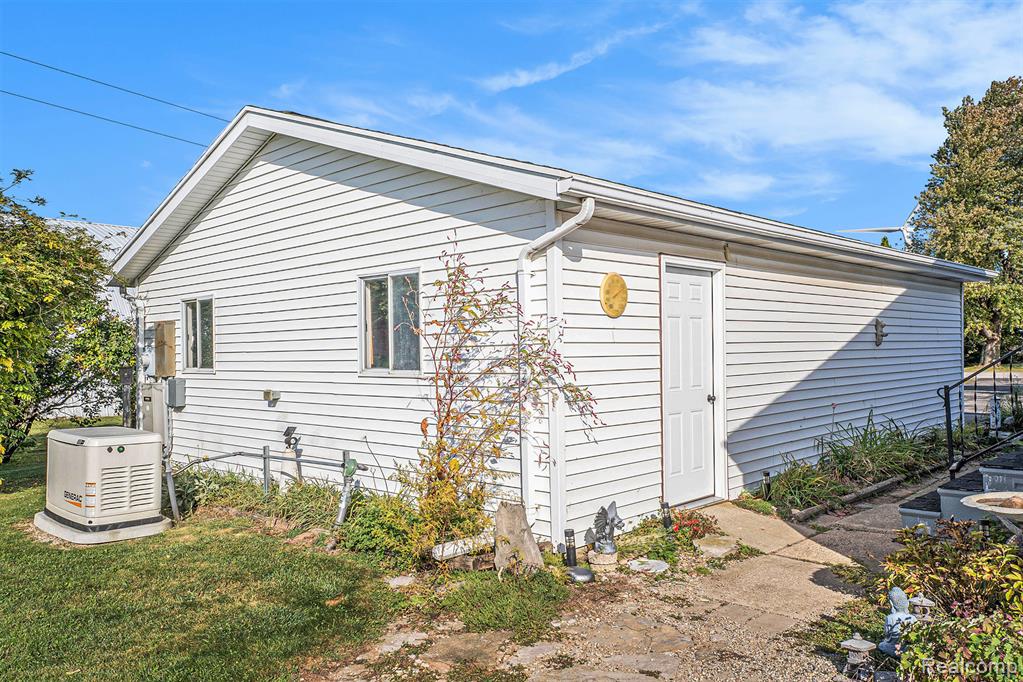 5627 Fairgrove Road, Fairgrove, MI 48733 — Photo 23
