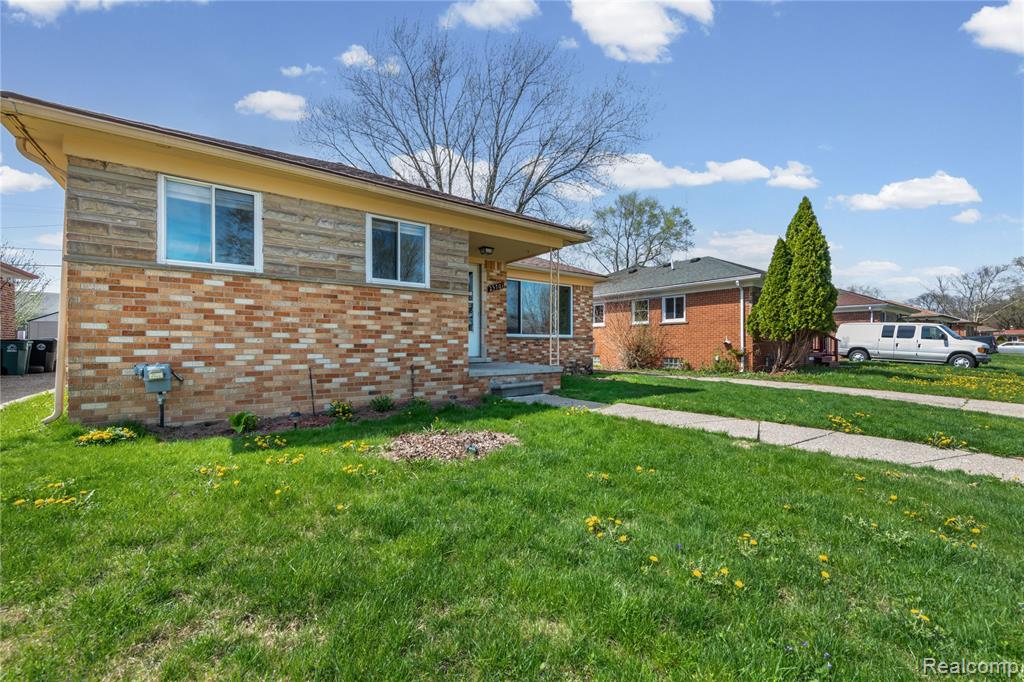 23701 Coyle Street, Oak Park, MI 48237 — Photo 34