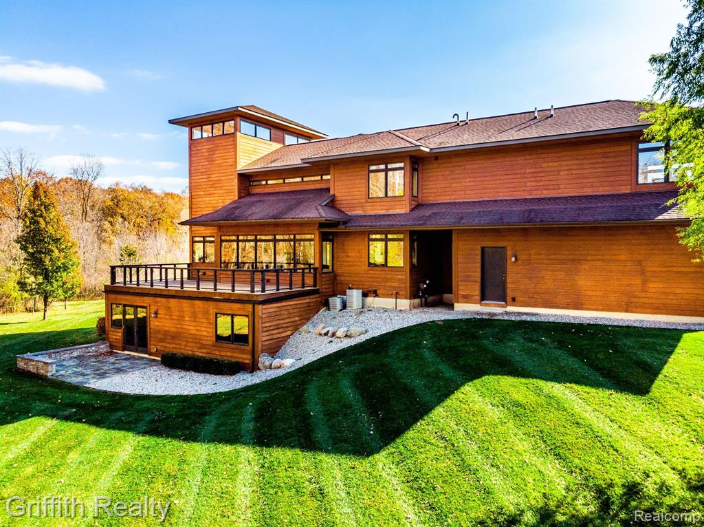 8104 PARKER Road, Saline, MI 48176 — Photo 4