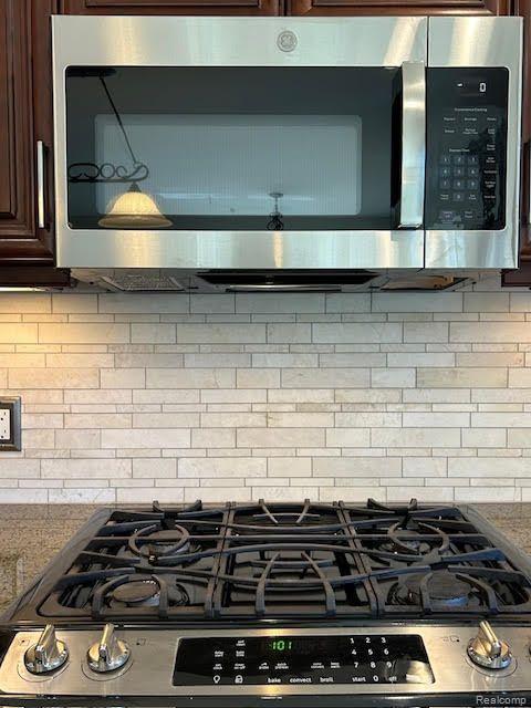 599 WILLARD Avenue, Rochester Hills, MI 48307 — Photo 17