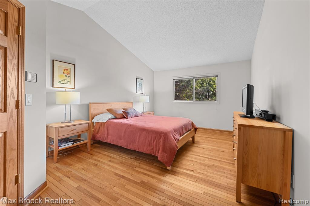 6452 Aspen Ridge Boulevard, West Bloomfield, MI — Photo 15