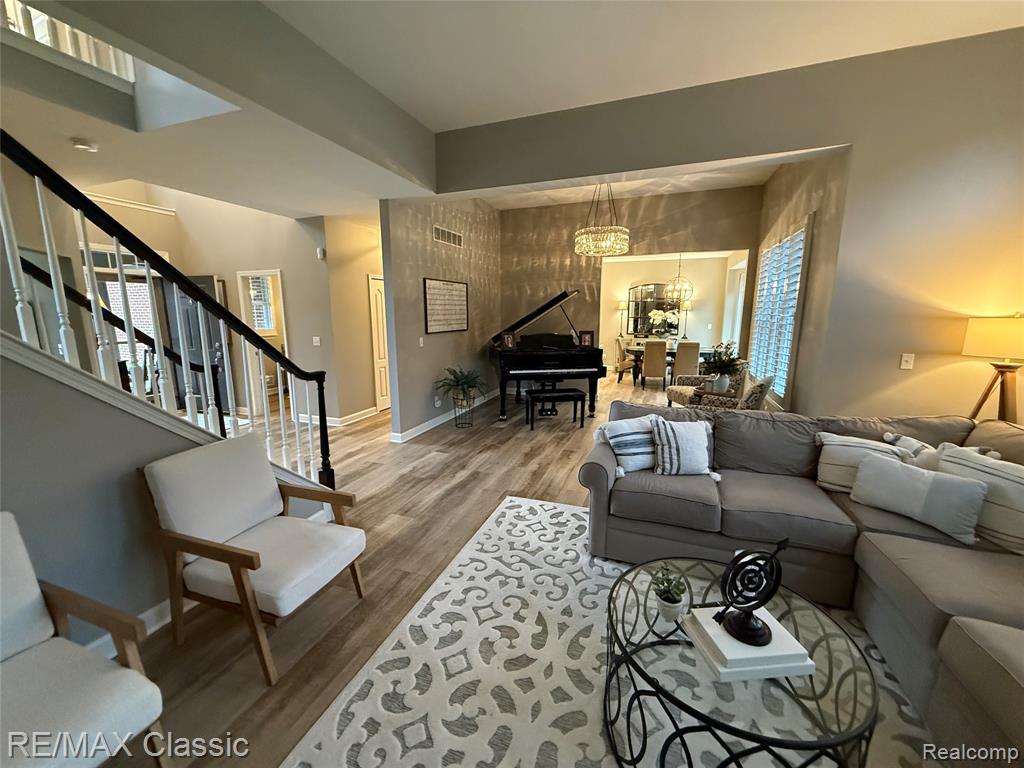 8410 Hummingbird, Commerce Twp, MI 48382 — Photo 11