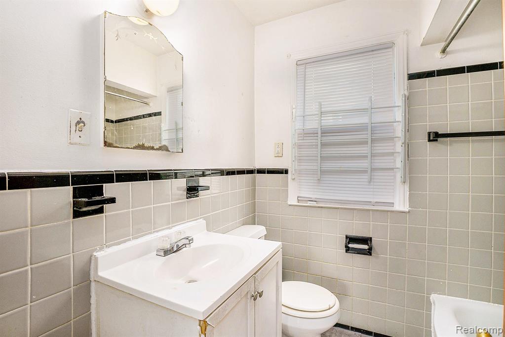 8114 Roselawn Street, Detroit, MI 48204 — Photo 10