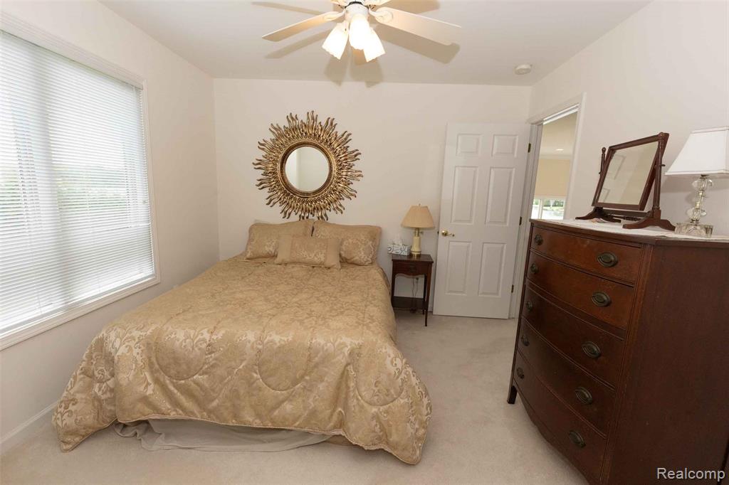 2051 Scott Lake RD Road, Waterford, MI 48328 — Photo 24