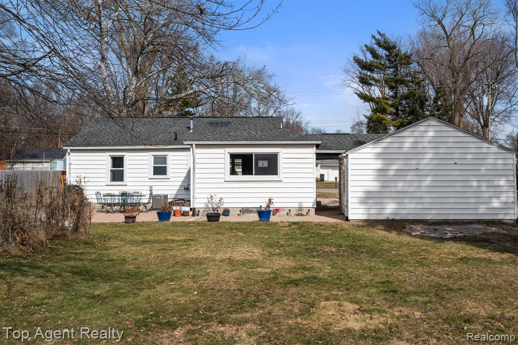 8608 Grace st Street, Shelby Twp, MI 48317 — Photo 22