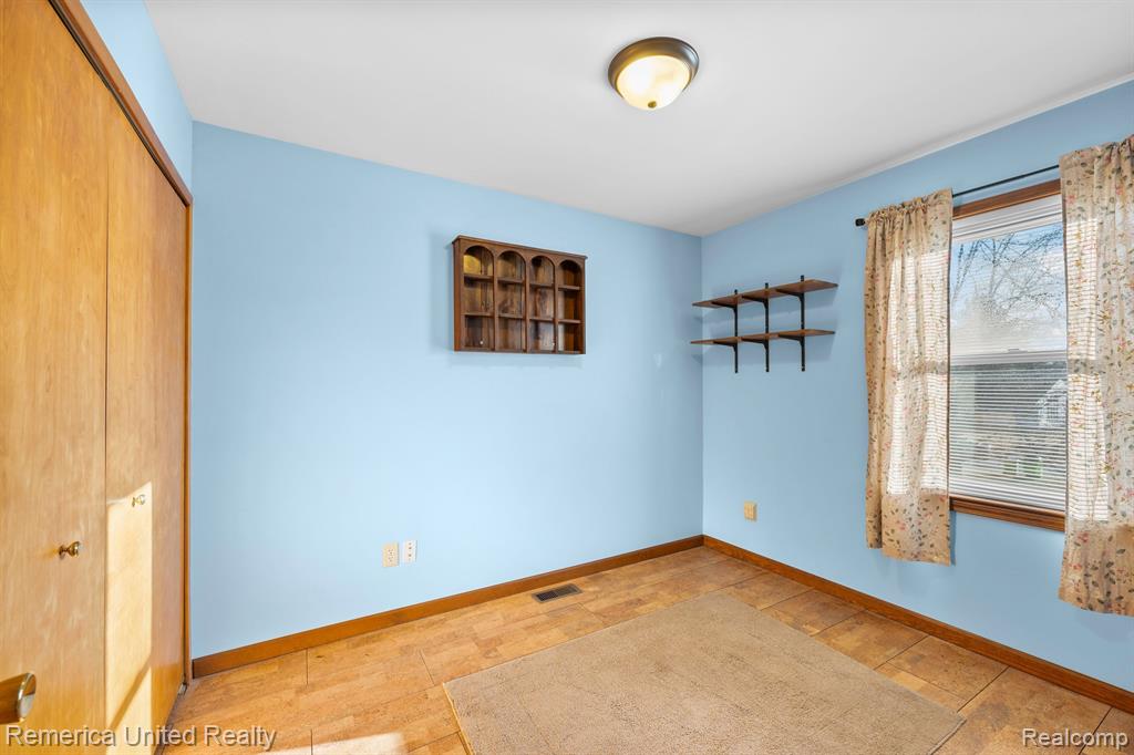 5112 KIERSTAN Drive, Brighton, MI 48114 — Photo 35