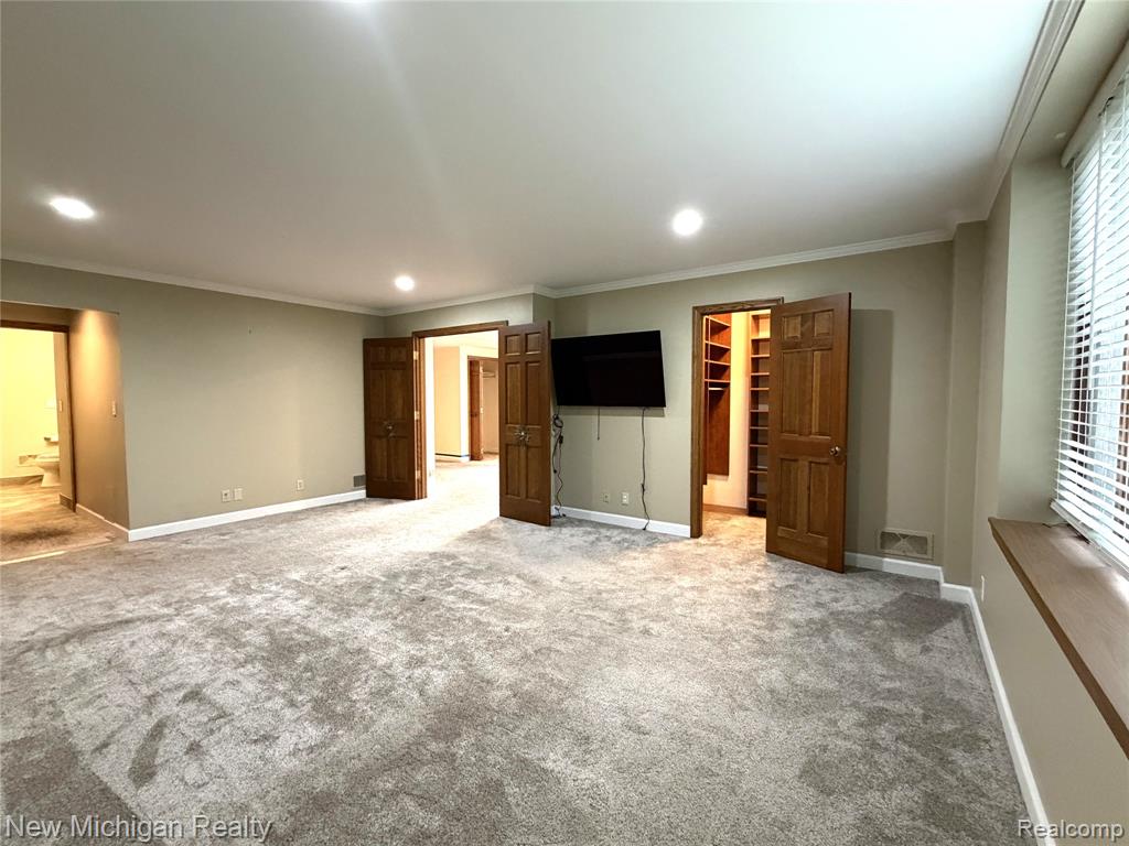 43000 12 Oaks Crescent Drive, 2033, Novi, MI 48377 — Photo 14