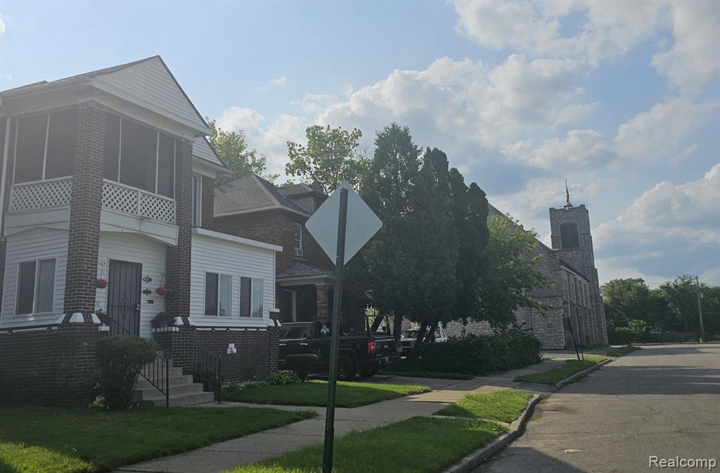 6390 BEGOLE Street, Detroit, MI 48210 — Photo 5
