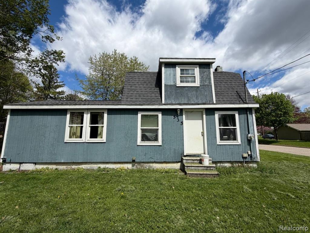 535 E Hubble Street, Hastings, MI 49058 — front exterior