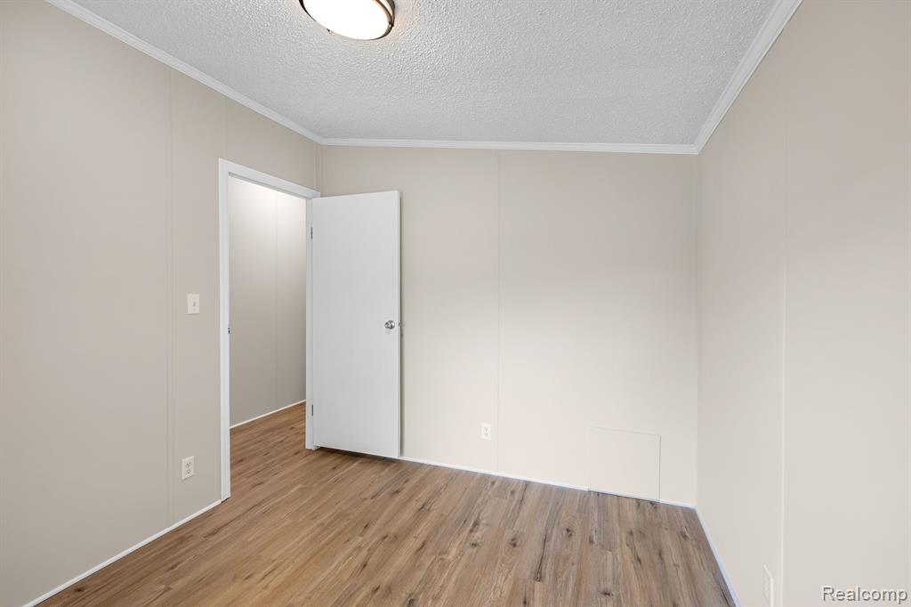 2692 GREG Avenue, Brighton, MI 48114 — Photo 28