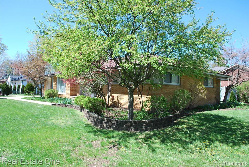 40936 Micol Drive, Plymouth, MI 48170 — Photo 3