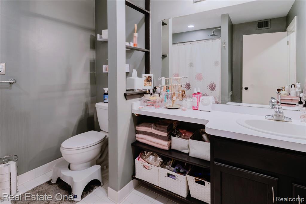 430 Fox Hills Drive N, A-1, Bloomfield Hills, MI 48304 — Photo 30