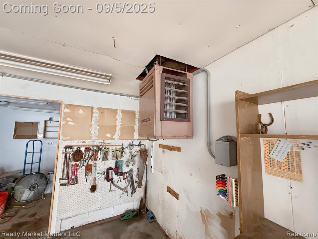 418 Chalmers Street, Flint, MI 48503 — Photo 20