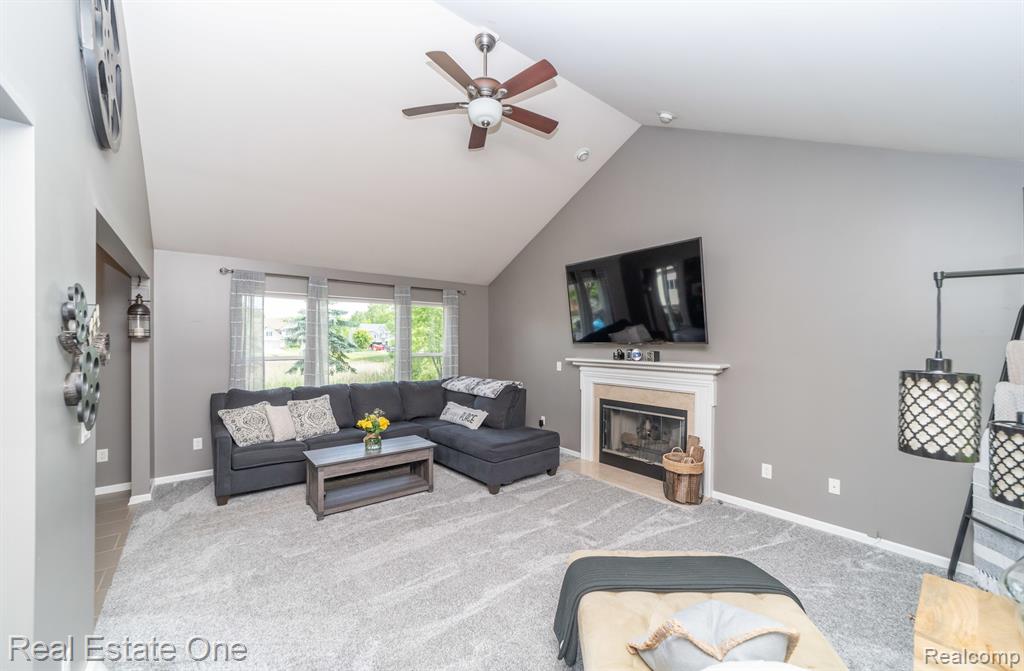 4433 JORDAN Drive, Grand Blanc, MI 48439 — Photo 13