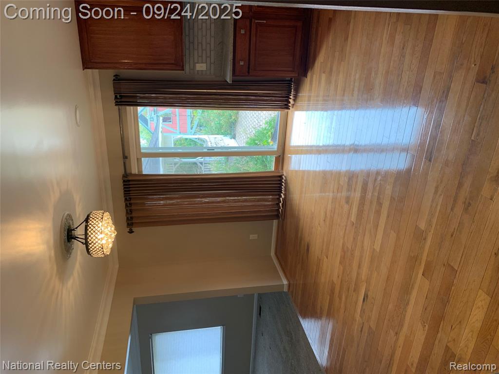 40560 Deer Creek Drive, Canton, MI 48188 — Photo 5