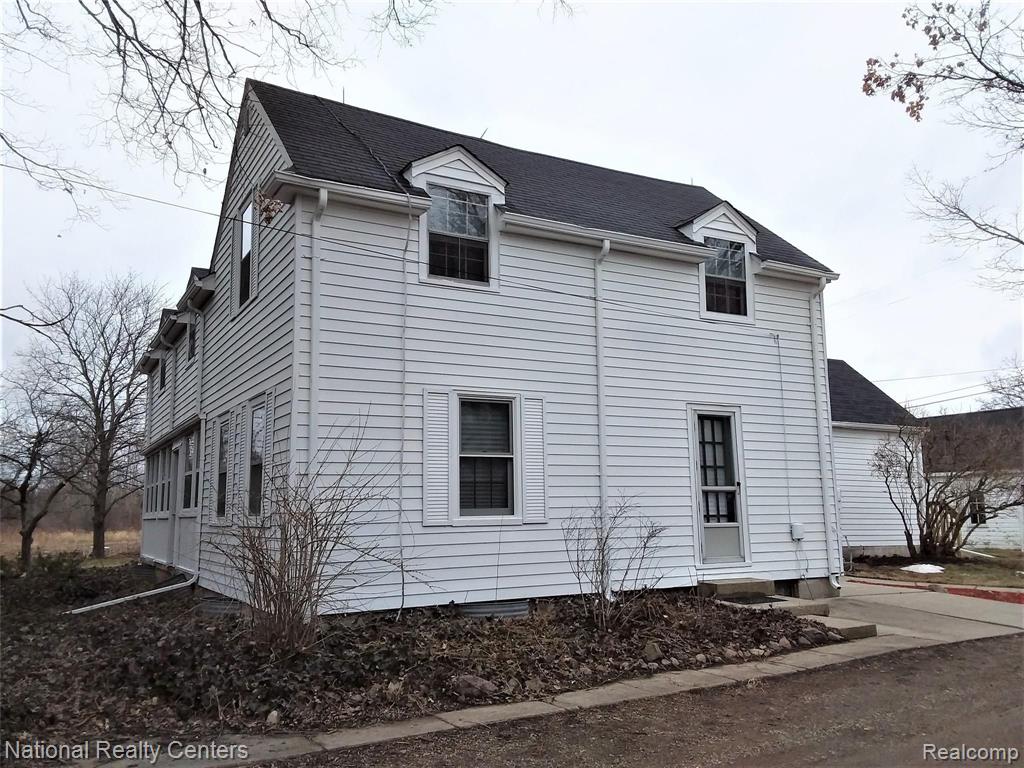 60001 E 8 MILE Road, South Lyon, MI 48178 — Photo 2