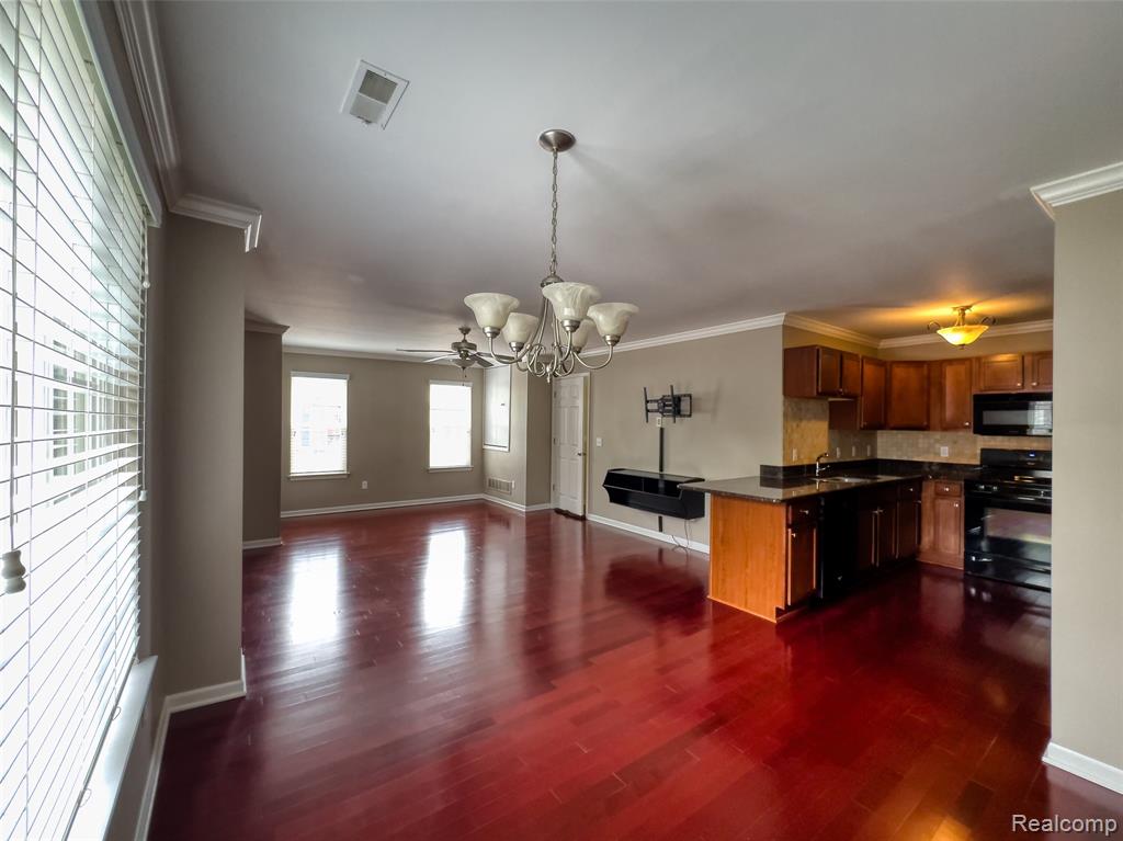 53274 Providence Drive W, Utica, MI 48316 — Photo 5