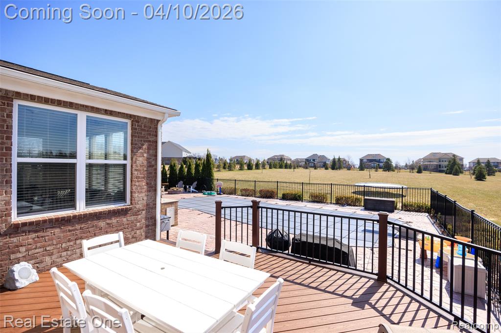 120 Crestview Drive, Rochester, MI 48306 — Photo 58